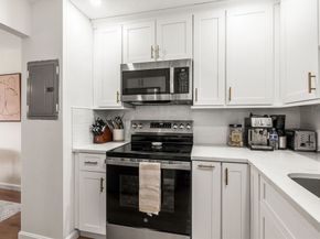 5 Woodsum Dr 12, Braintree MA 02184