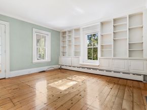 34 Thoreau Street 34, Concord MA 01742