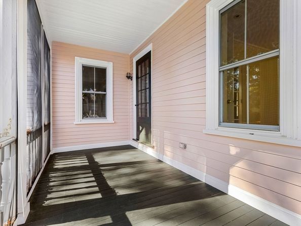 34 Thoreau Street 34, Concord MA 01742