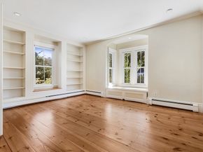 34 Thoreau Street 34, Concord MA 01742