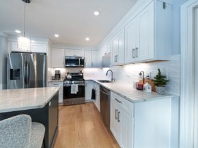 10 Yale Dr, Milford MA 01757