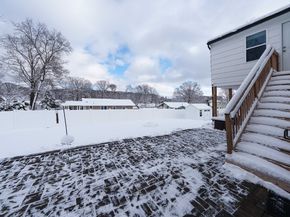 10 Yale Dr, Milford MA 01757