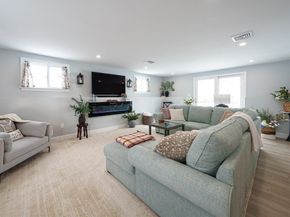 10 Yale Dr, Milford MA 01757