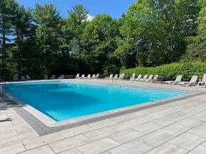 33 Jacqueline Rd D, Waltham MA 02452