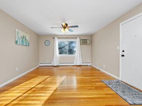 33 Jacqueline Rd D, Waltham MA 02452