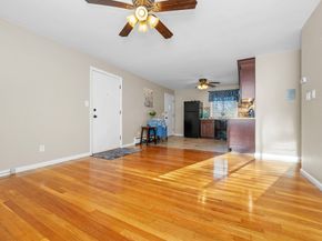 33 Jacqueline Rd D, Waltham MA 02452