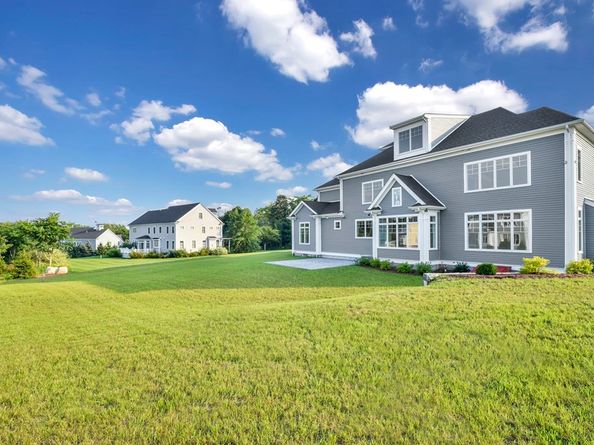 7 Stage Coach Road, Lexington MA 02421