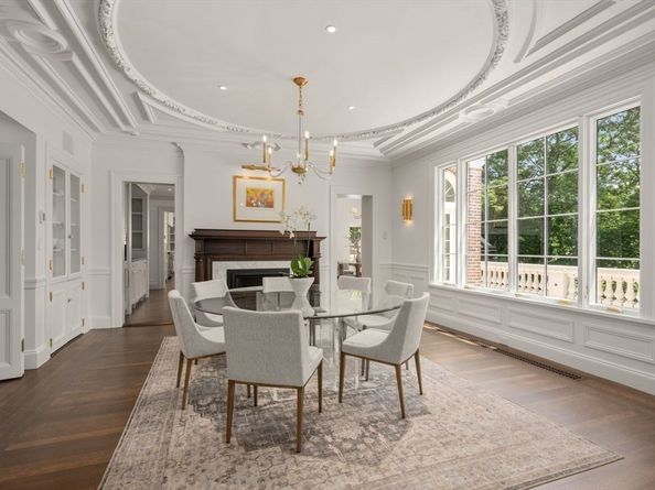 9 The Ledges, Newton MA 02459
