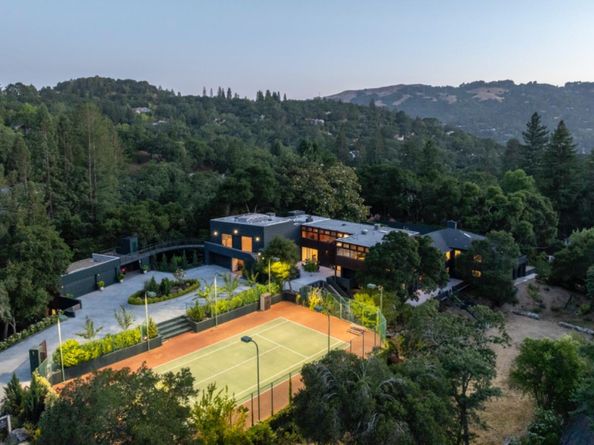 12 Las Aromas, Orinda CA 94563
