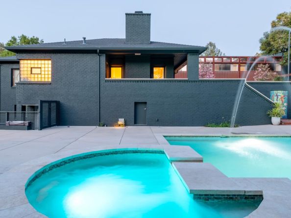 12 Las Aromas, Orinda CA 94563