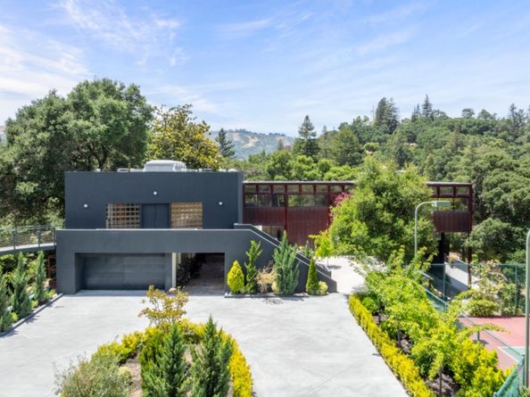 12 Las Aromas, Orinda CA 94563