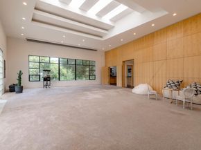 12 Las Aromas, Orinda CA 94563