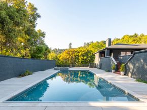 12 Las Aromas, Orinda CA 94563