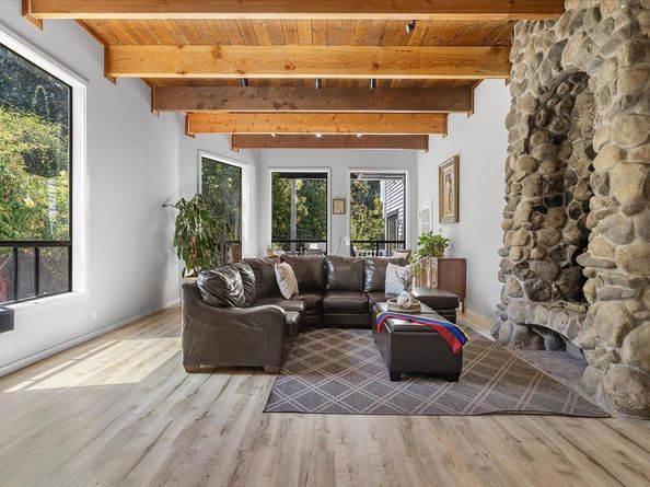 14275 Saratoga Avenue, Saratoga CA 95070