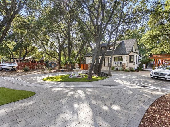 14275 Saratoga Avenue, Saratoga CA 95070