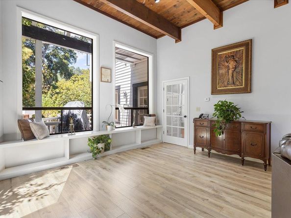 14275 Saratoga Avenue, Saratoga CA 95070