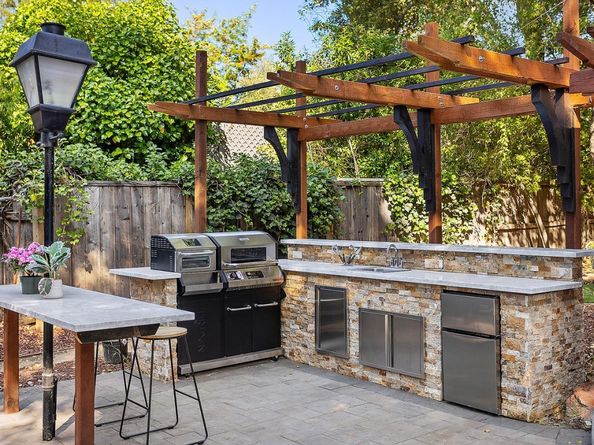 14275 Saratoga Avenue, Saratoga CA 95070