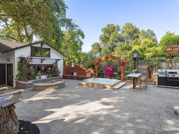 14275 Saratoga Avenue, Saratoga CA 95070