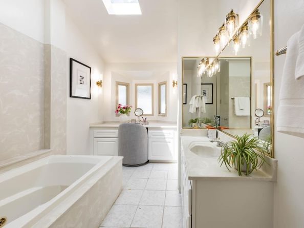 927 Continental Drive, Menlo Park CA 94025