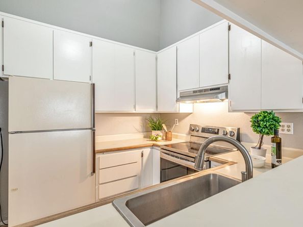 432 Coyote creek Circle, San Jose CA 95116