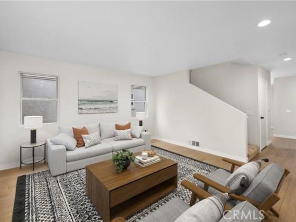 2627 W Vernon Avenue, Los Angeles CA 90008