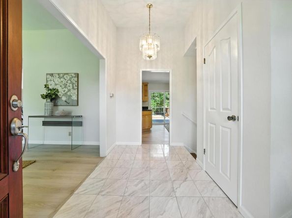 5529 Feather Court, Castro Valley CA 94552