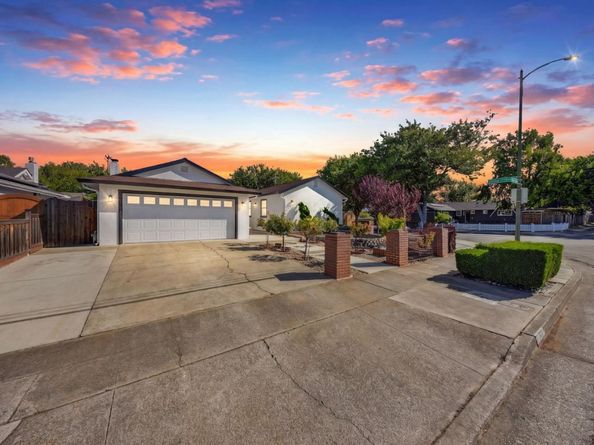 1544 Willowmont Avenue, San Jose CA 95118