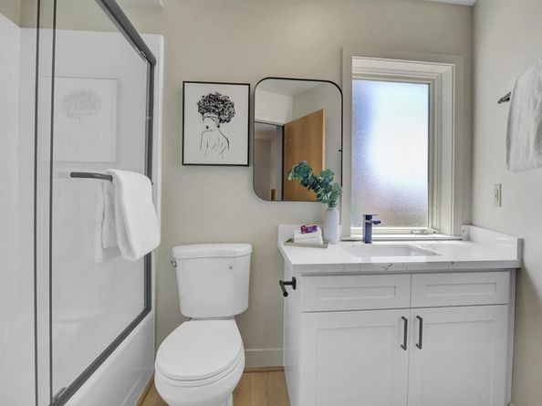 50 Hermosa Avenue, Oakland CA 94618