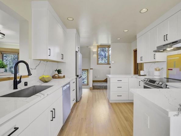 50 Hermosa Avenue, Oakland CA 94618