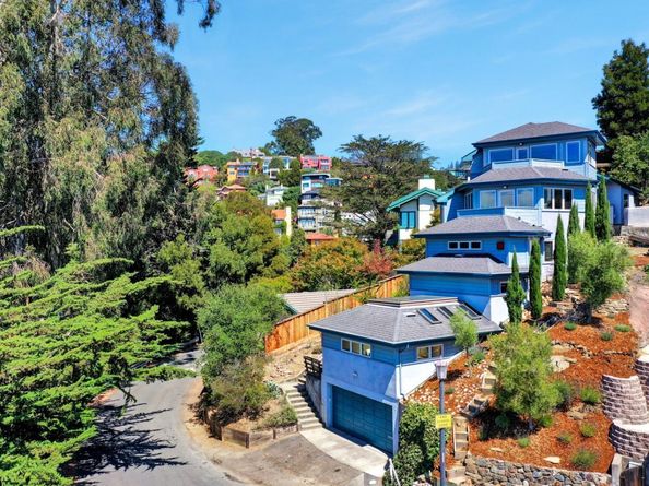 50 Hermosa Avenue, Oakland CA 94618