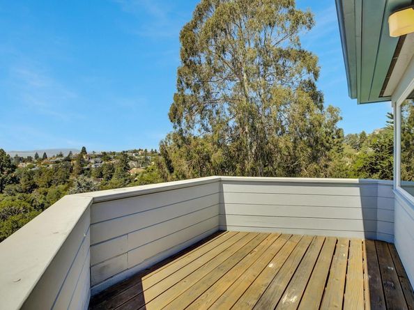 50 Hermosa Avenue, Oakland CA 94618