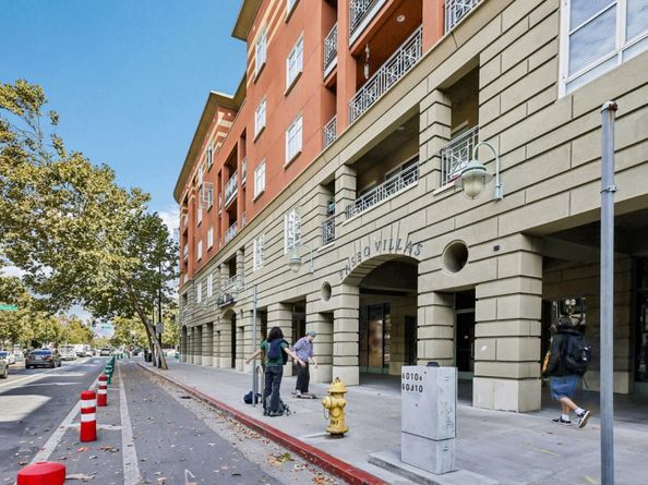 130 E San Fernando Street 23, San Jose CA 95112