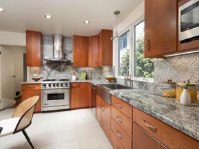67 Parkside Avenue, Daly City CA 94015