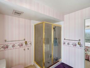 25 Rinconada Circle, Belmont CA 94002