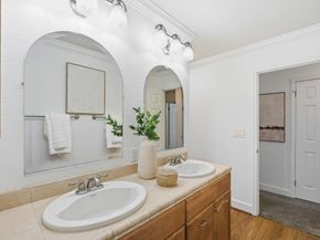 565 W Latimer Avenue, Campbell CA 95008