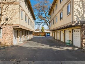 565 W Latimer Avenue, Campbell CA 95008