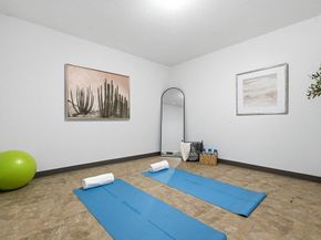 565 W Latimer Avenue, Campbell CA 95008