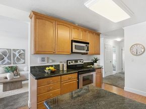 565 W Latimer Avenue, Campbell CA 95008