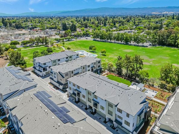 2878 Josephine Lane, Palo Alto CA 94303
