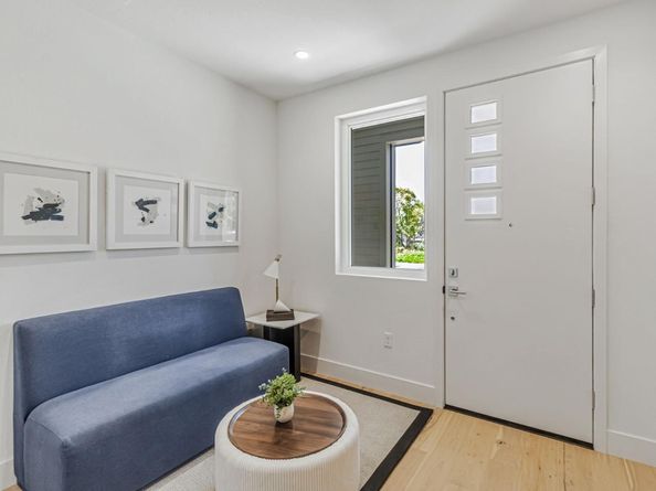 2878 Josephine Lane, Palo Alto CA 94303