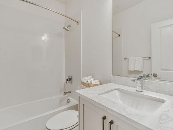 2878 Josephine Lane, Palo Alto CA 94303