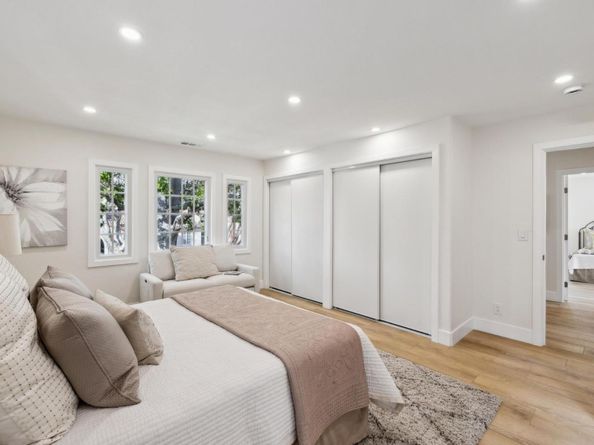 33 Seville Way, San Mateo CA 94402