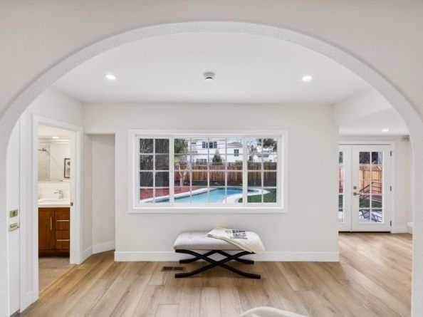 33 Seville Way, San Mateo CA 94402