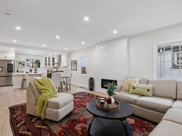 33 Seville Way, San Mateo CA 94402