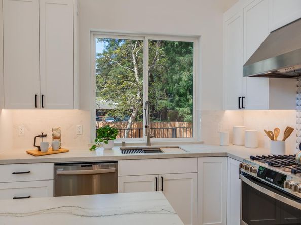 846 Portola Road, Portola Valley CA 94028