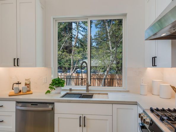 846 Portola Road, Portola Valley CA 94028