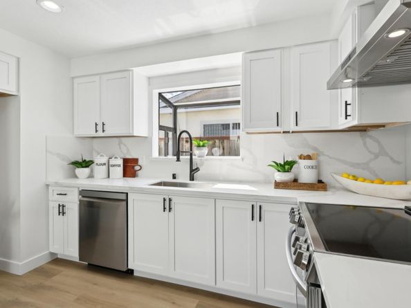 613 Pilgrim Drive, Foster City CA 94404