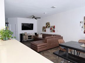 7809 NW 114th Path, Doral FL 33178