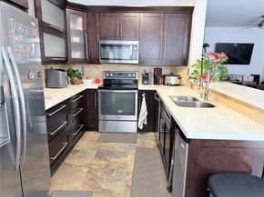 7809 NW 114th Path, Doral FL 33178