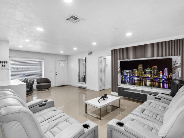 4510 NW 168th Terr, Miami Gardens FL 33055